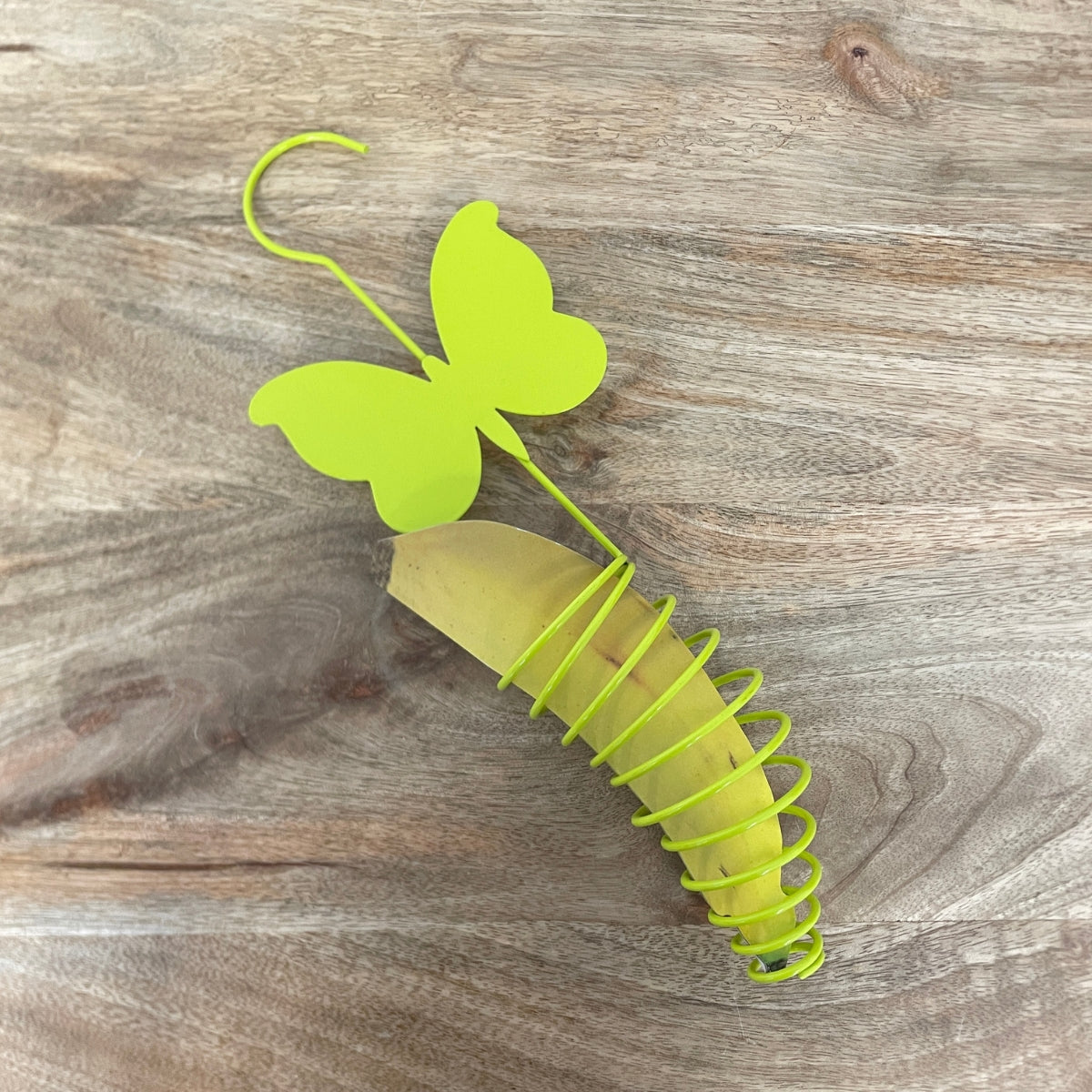 esschert-design-mangeoire-pour-papillon-jaune-suspendre image 3