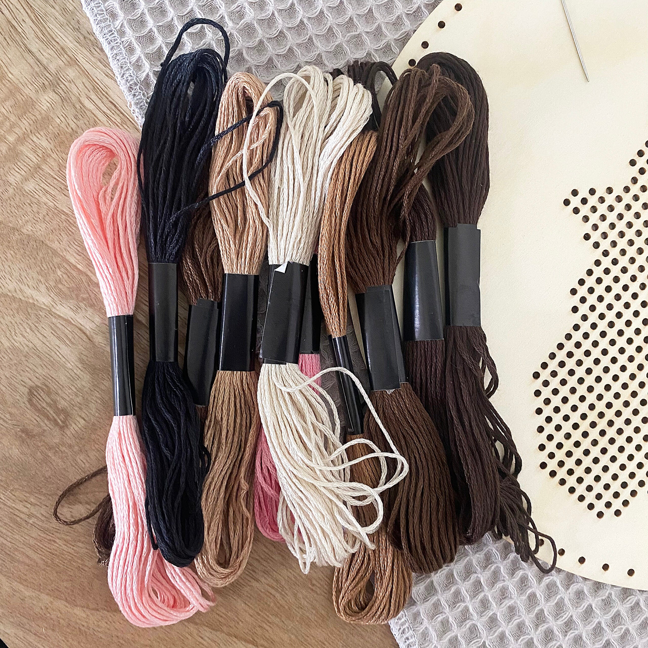 mes-courses-en-vrac-kit-broderie-renne-kit-broderie-bois-no-l-22-cm image 3