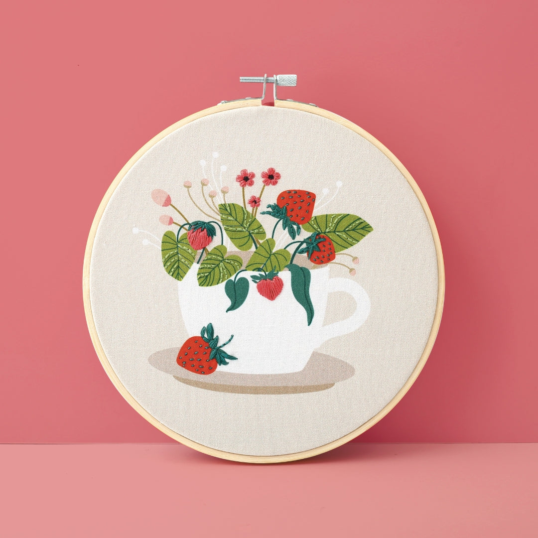 graine-cr-ative-kit-broderie-fraise-des-bois-tambour-20-cm image 3