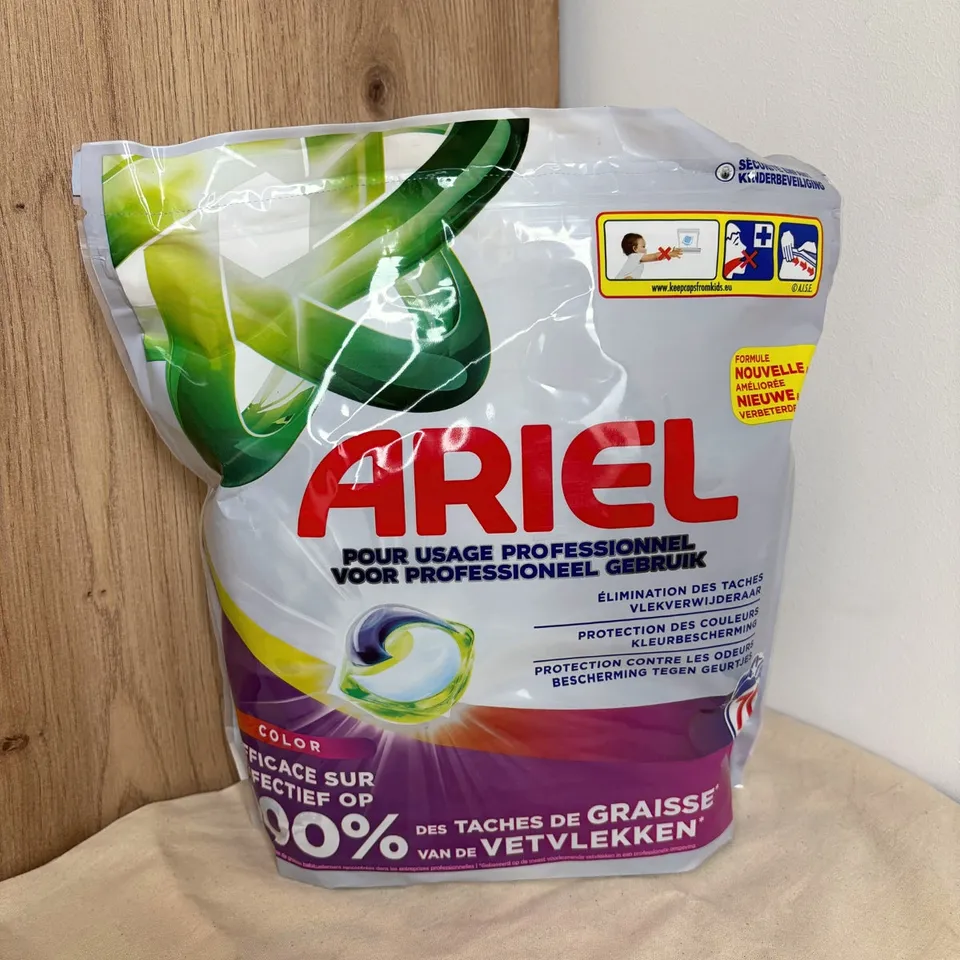 ariel-professional-capsules-all-in-1-couleur-70-doses image 1