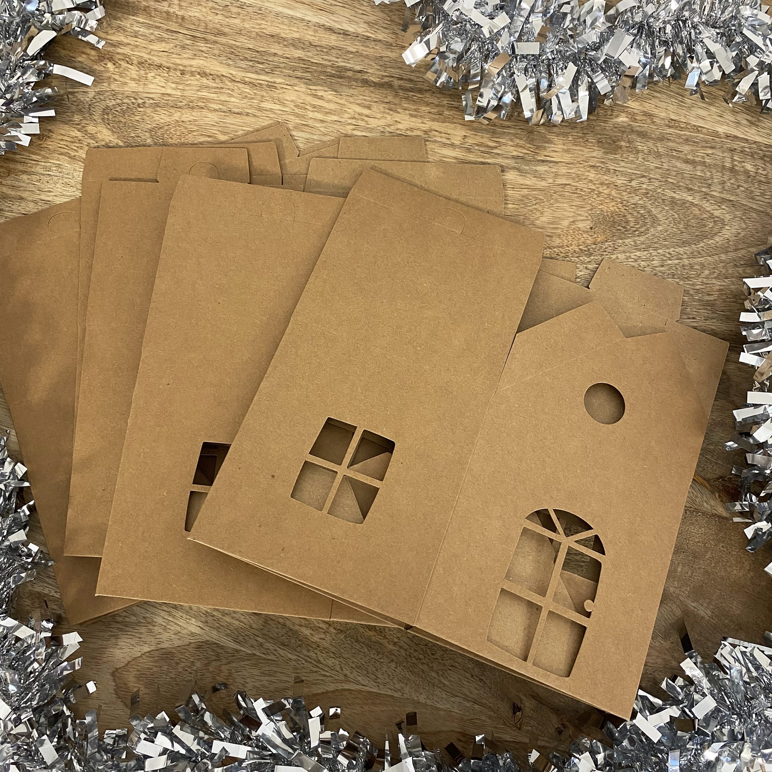 kit-cr-atif-village-6-maisonnettes-kraft-carton image 3