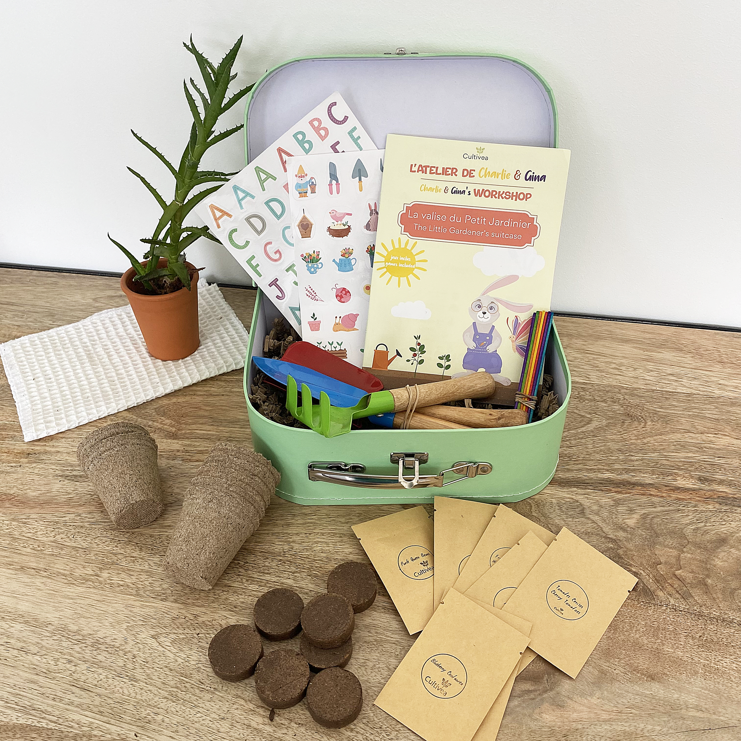 cultivea-la-valisette-du-jardinier-kit-potager-enfant-bio image 1