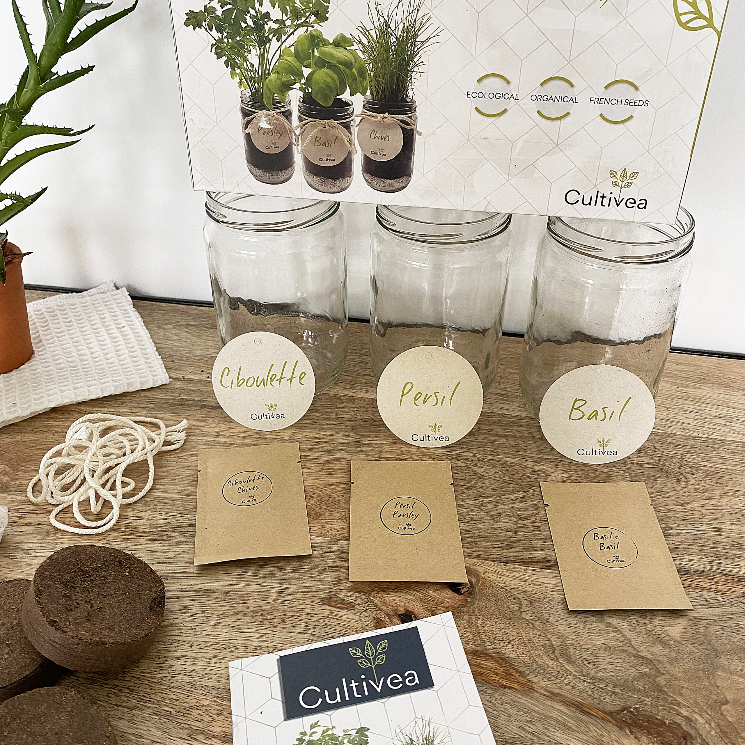 cultivea-kit-herbes-aromatiques-bio-ciboulette-basilic-persil image 2