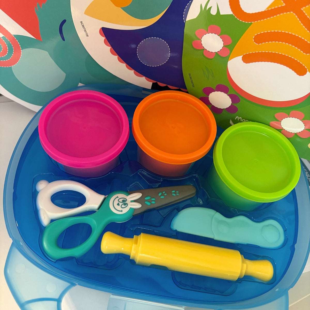 valisette-p-te-modeler-9-pi-ces-accessoires-enfant image 5