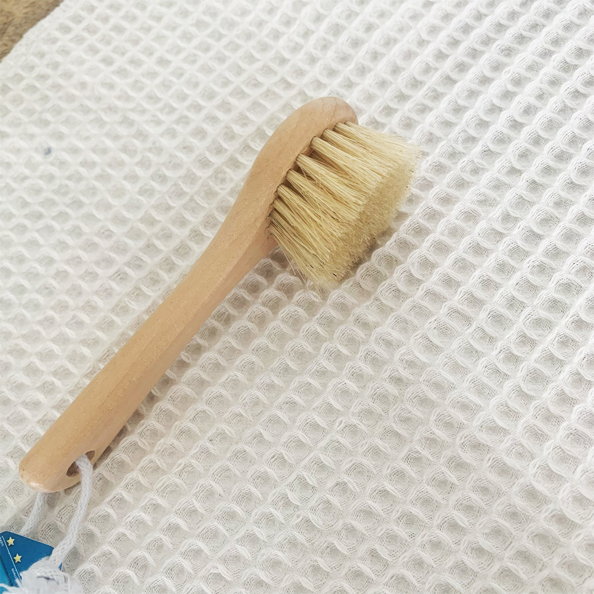 mes-courses-en-vrac-brosse-champignons-bois-naturel-13-cm image 1