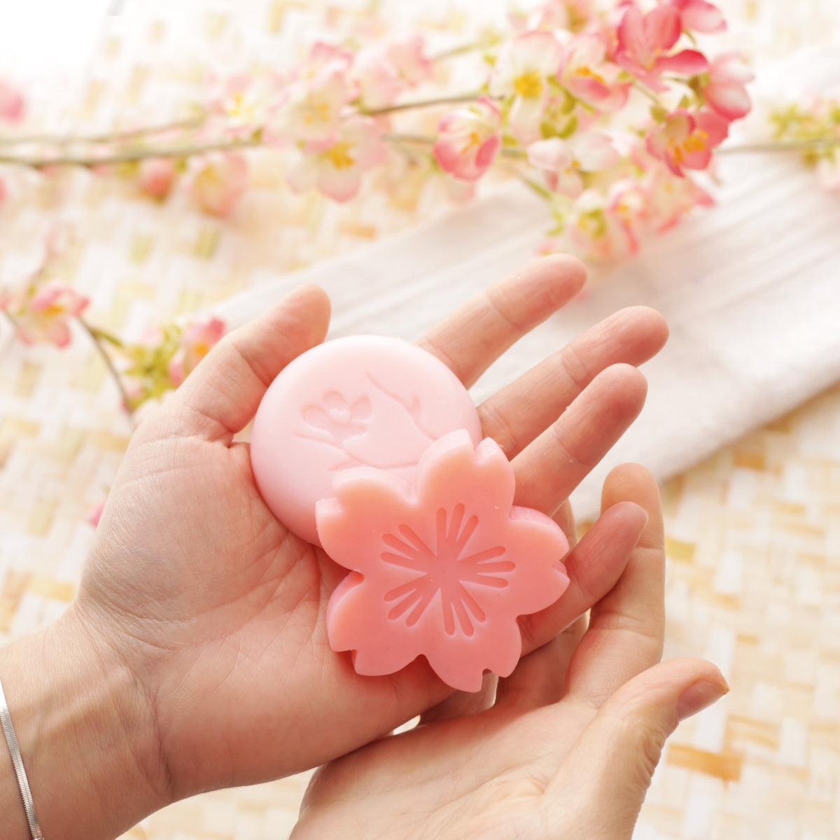graine-cr-ative-kit-4-savons-fleur-de-cerisier-diy image 4
