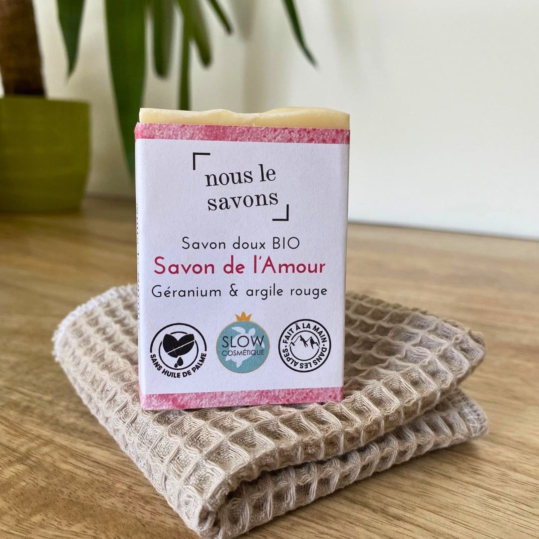 mes-courses-en-vrac-doux-de-l-amour-savon-bio-visage-et-corps-argile-rouge image 2