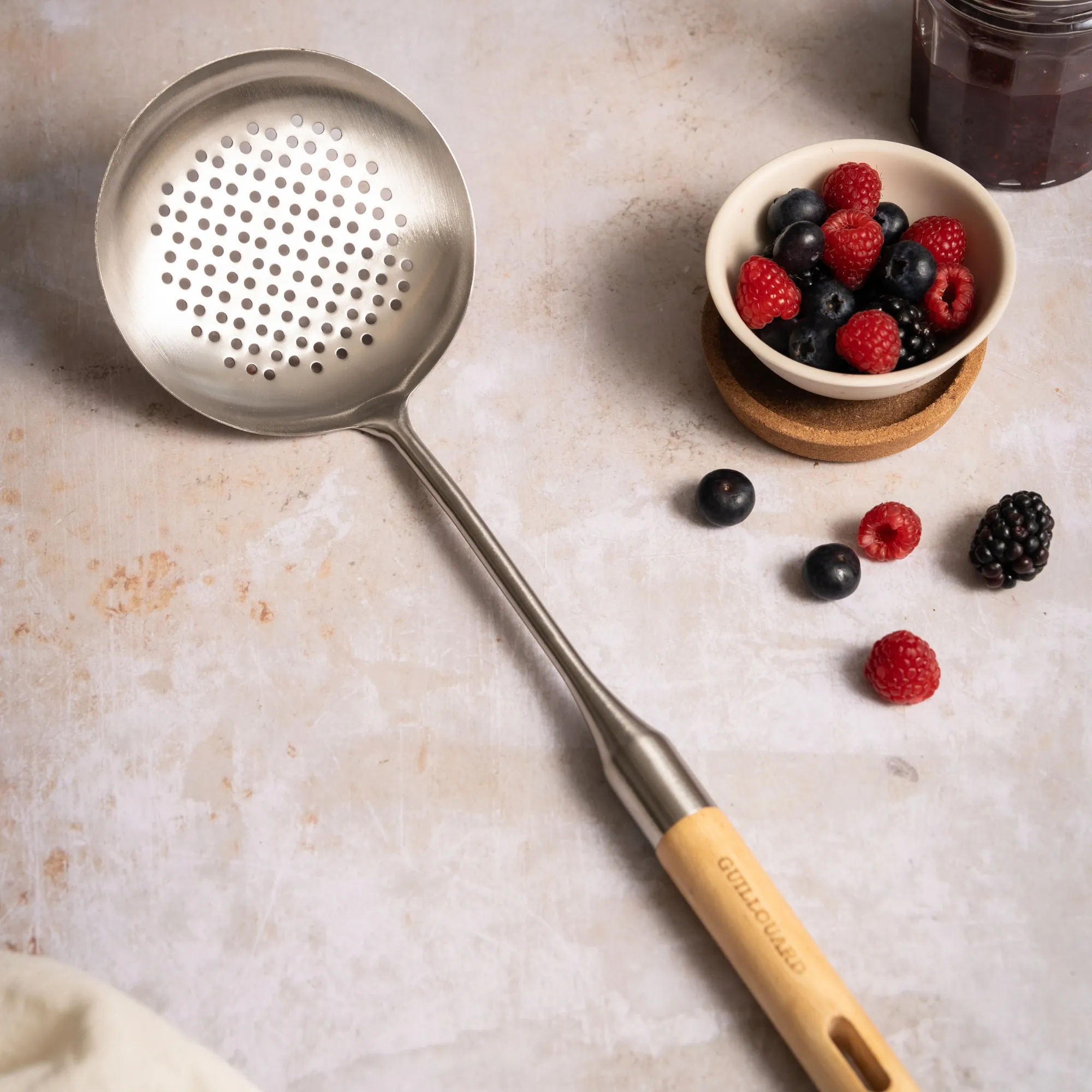 guillouard-luciole-cumoire-inox-manche-h-tre-39-cm image 4