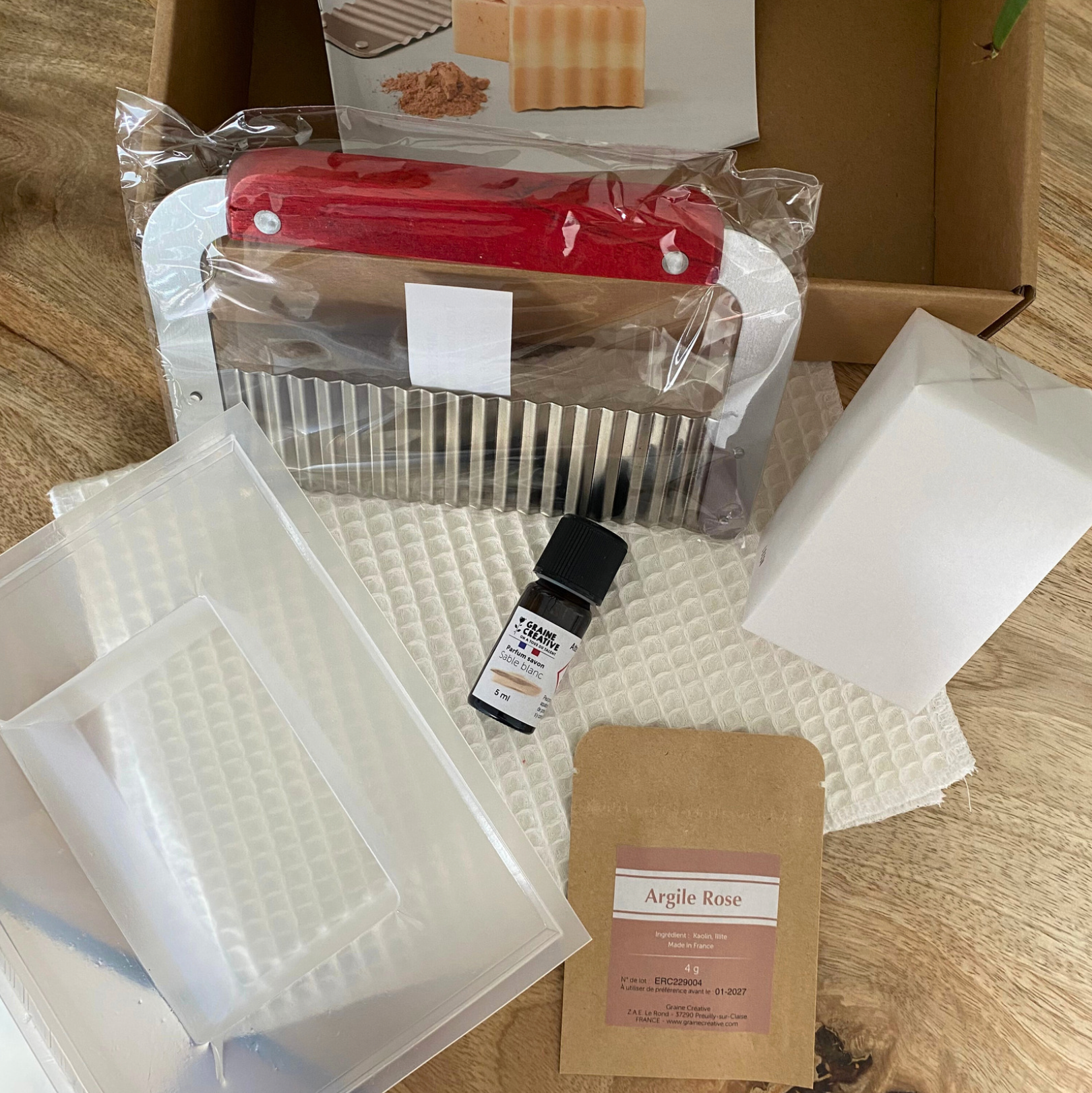 mes-courses-en-vrac-kit-diy-coffret-savon-artisanal-argile-rose image 7