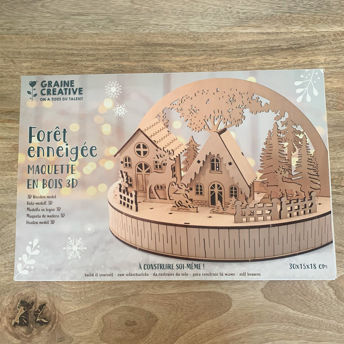 maquette-3d-bois-for-t-enneig-e-chalet-30-cm image 1