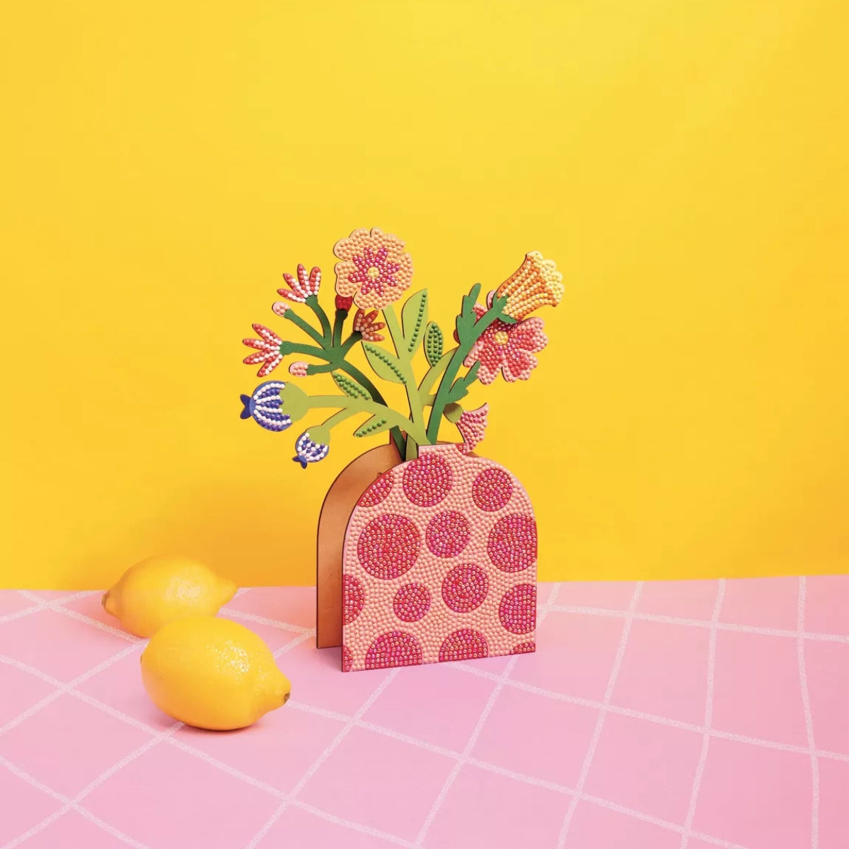 mes-courses-en-vrac-kit-vase-et-fleurs-strasser-rouge-d-co image 1