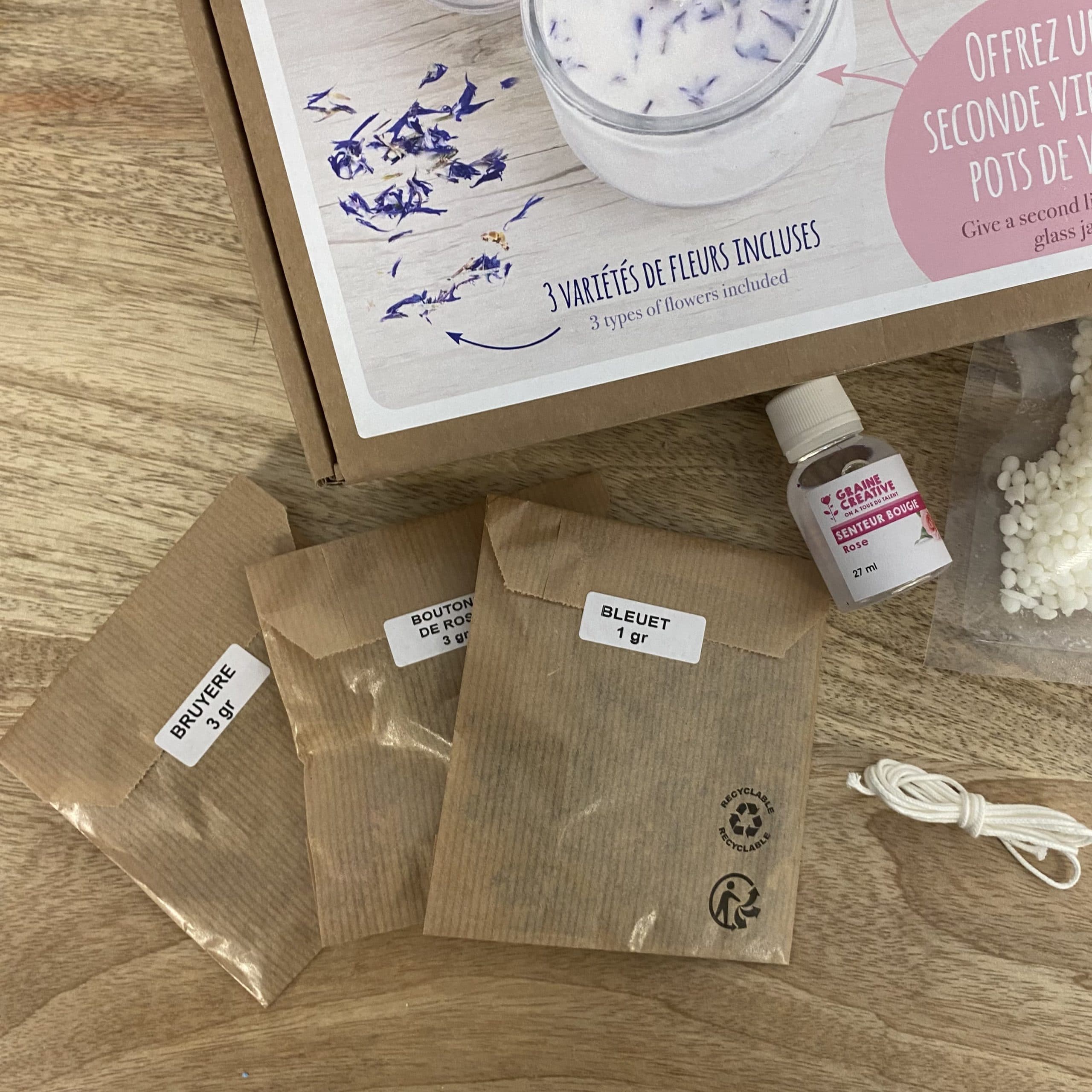 kit-bougies-diy-d-licates-fleuries-cire-soja-rose image 2