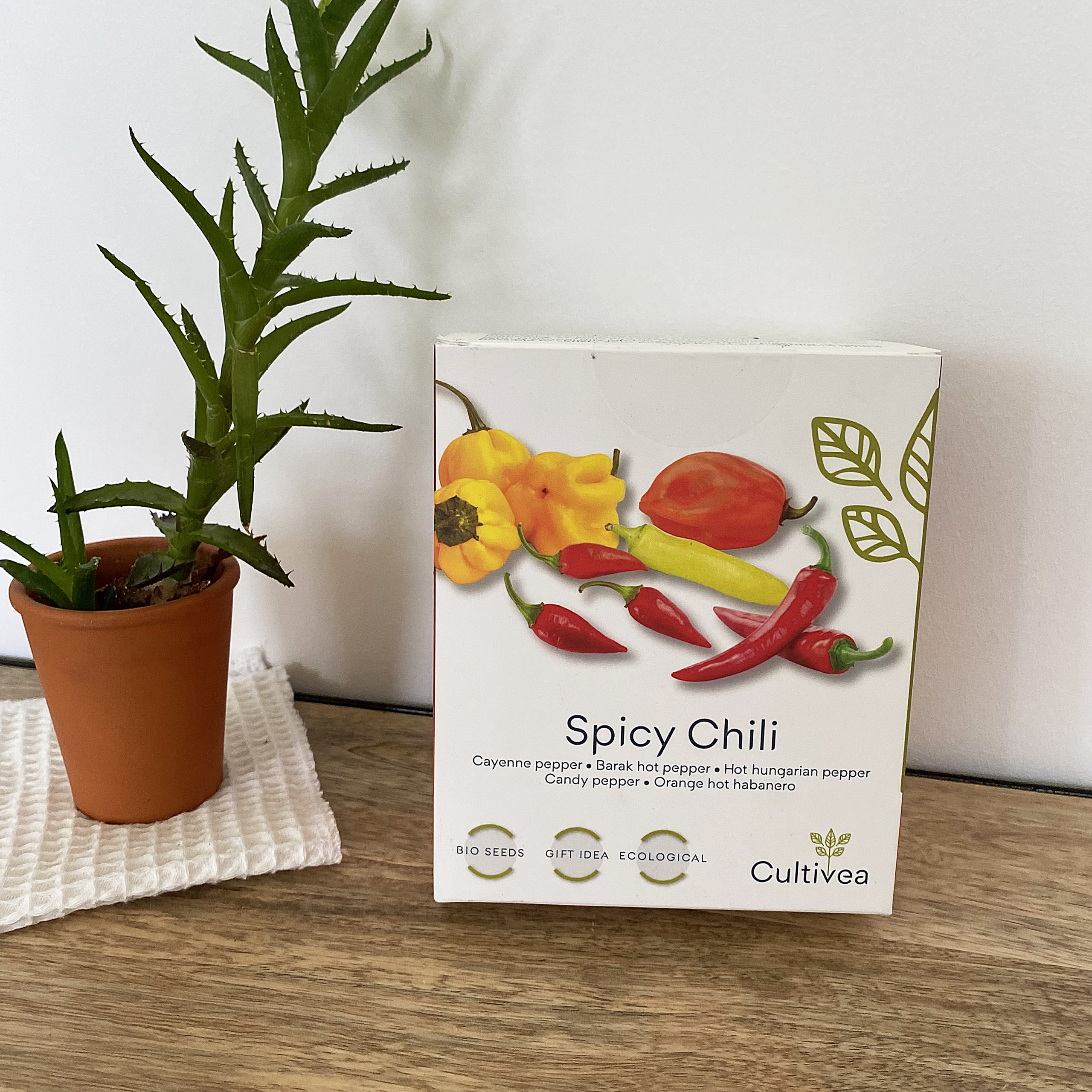 cultivea-je-fais-pousser-mes-minis-piments-bio-coffret-5 image 2