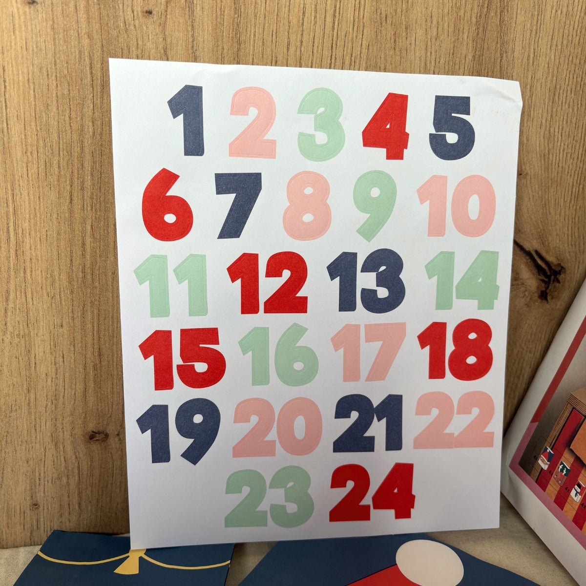 santa-friends-kit-calendrier-de-l-avent-faire-soi-m-me image 4