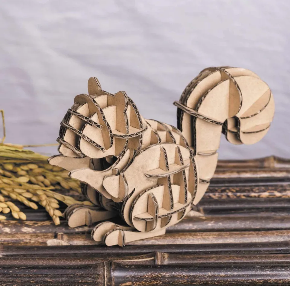 mes-courses-en-vrac-maquettes-maquette-3d-carton-cureuil-15-cm image 1