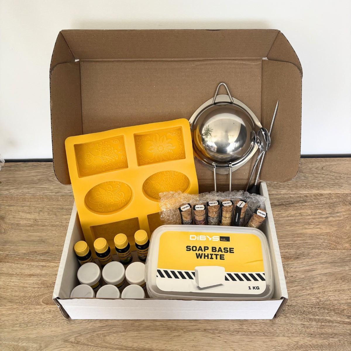 kit-savon-maison-base-blanche-1-kg-moule-silicone-parfum image 1