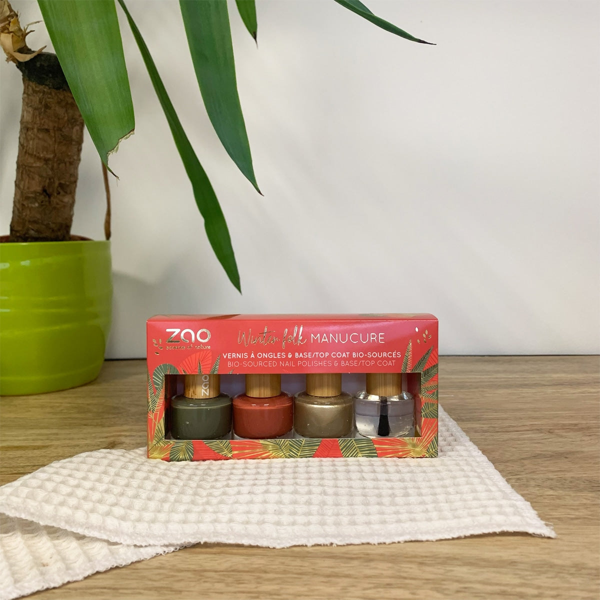 zao-coffret-manucure-d-hiver-vernis-biosourc-s-4-teintes-tenue-longue image 1