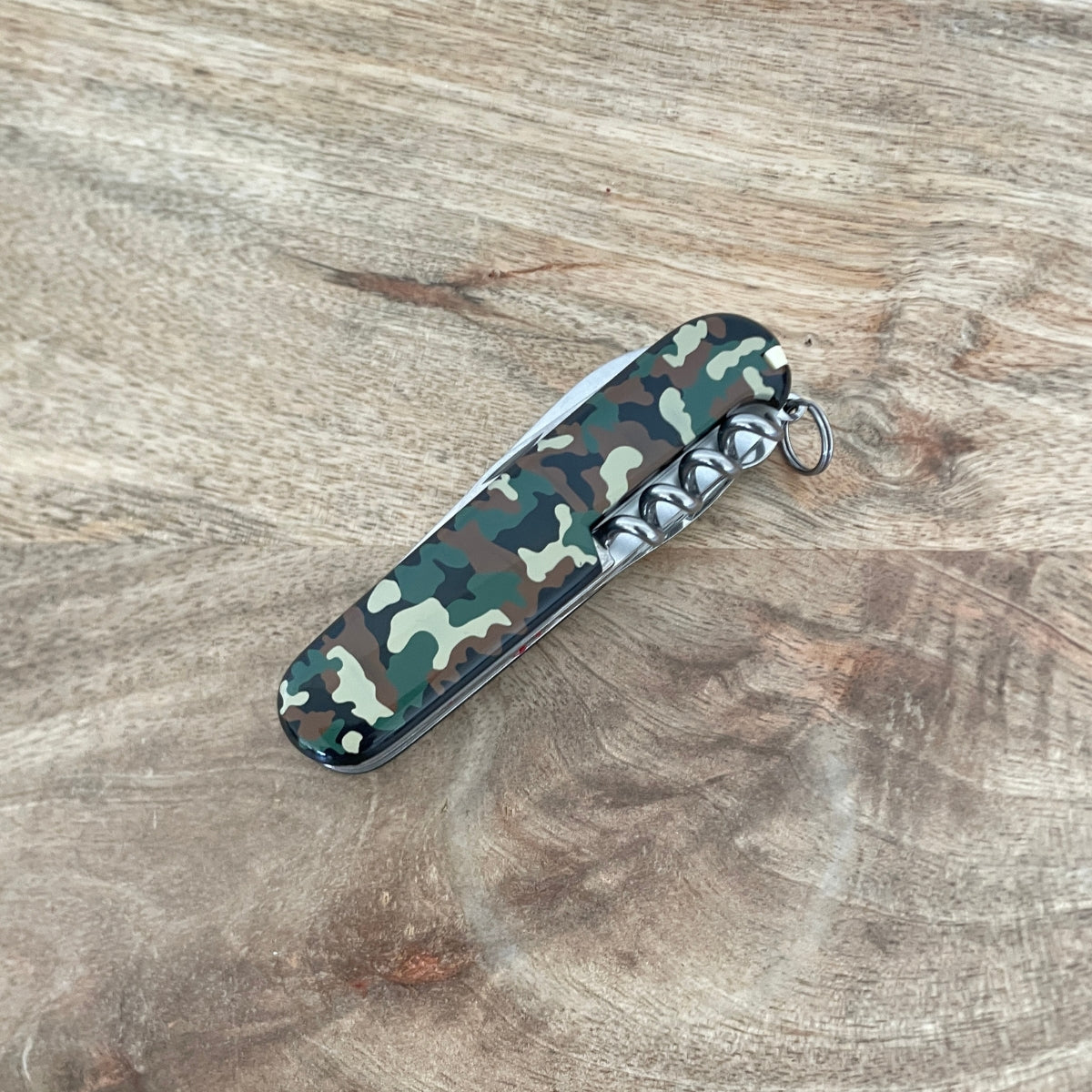 mes-courses-en-vrac-ustensiles-couteau-suisse-huntsman-camouflage image 3