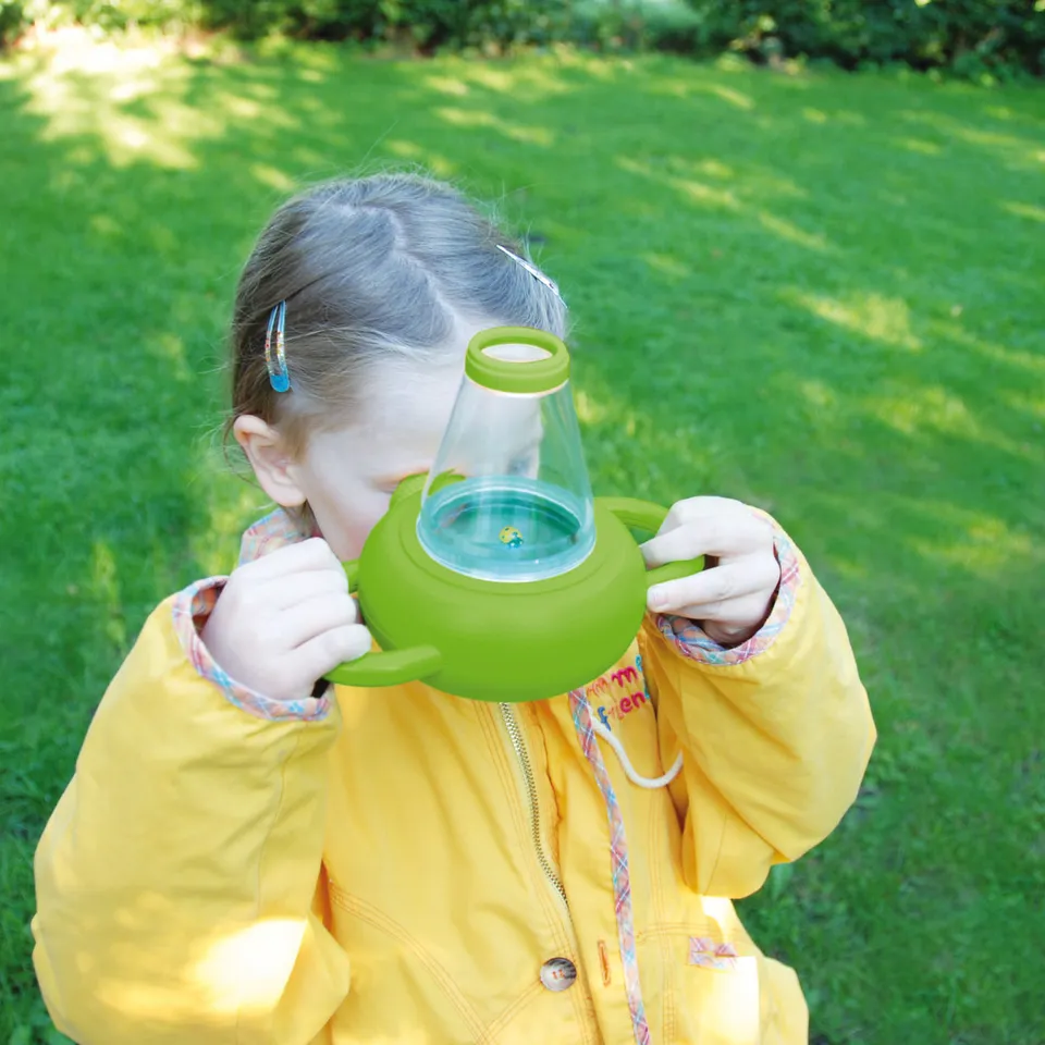esschert-bo-te-tude-insectes-enfant-loupe image 1