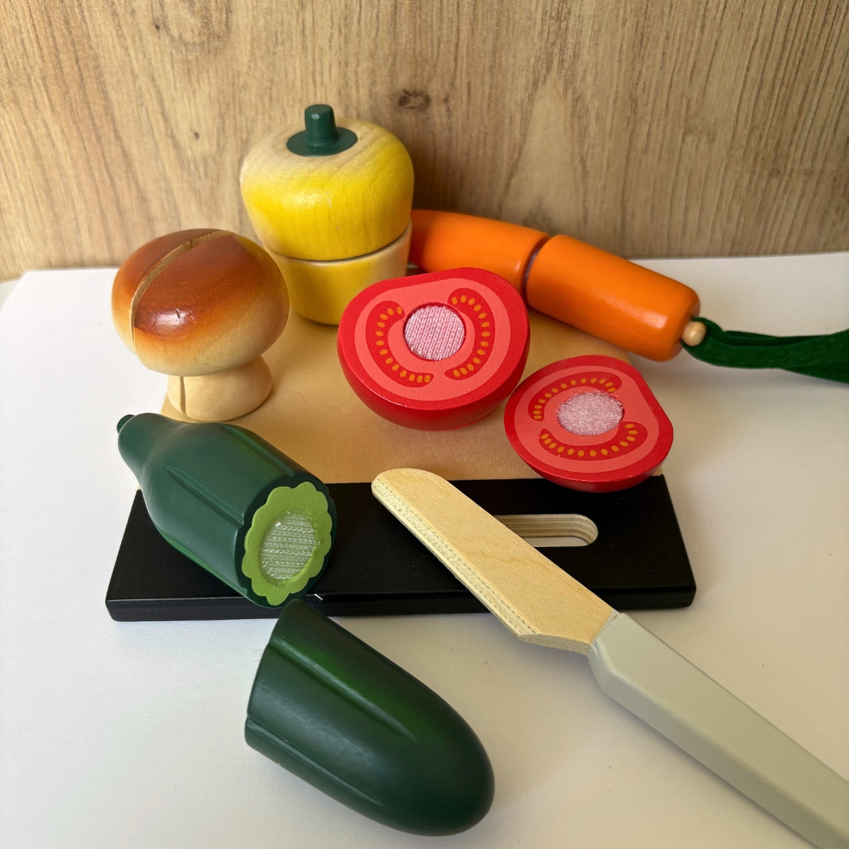 mes-courses-en-vrac-set-fruits-l-gumes-d-couper-bois image 1